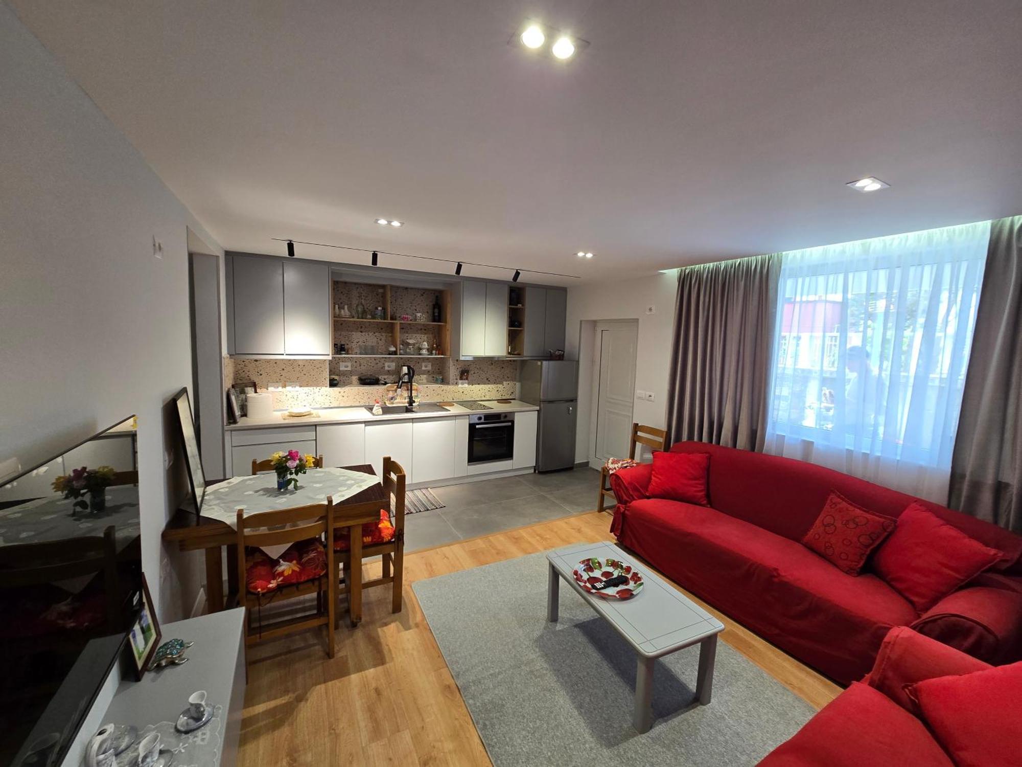 Cozy With Garden Apartment *